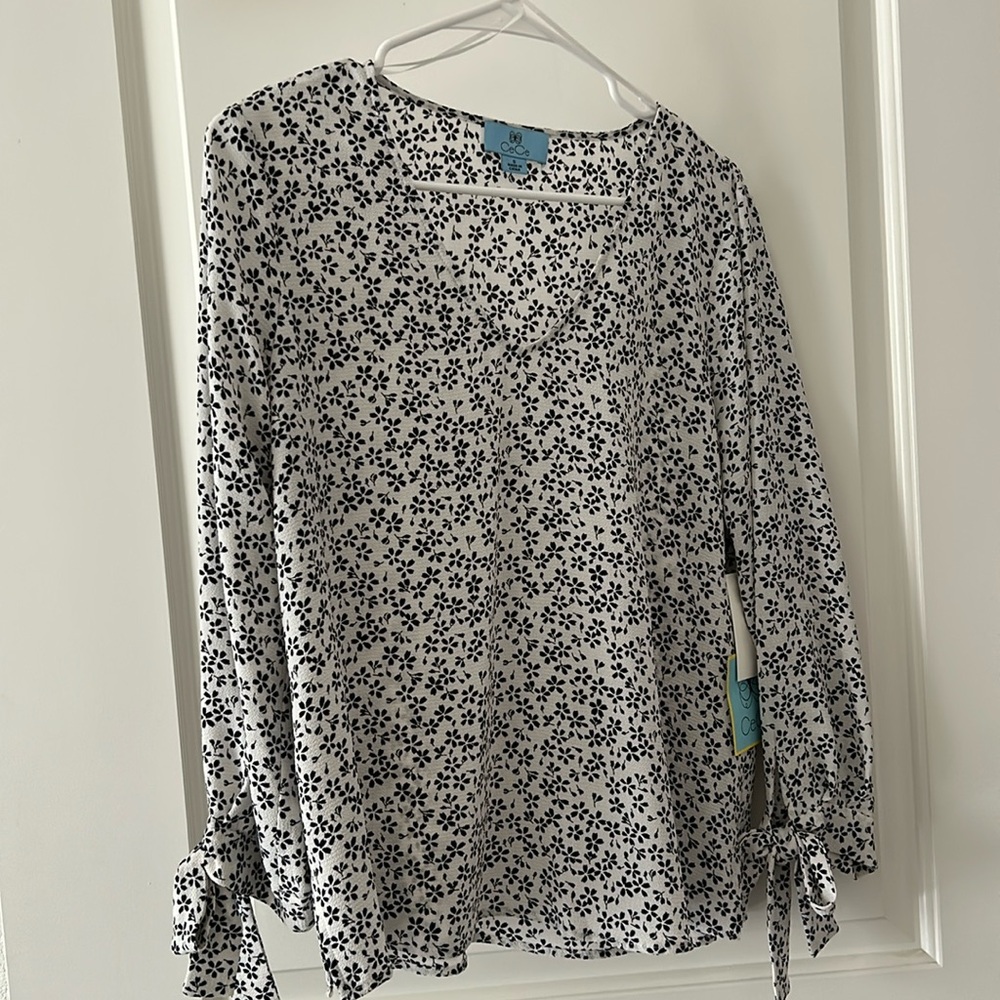 Women’s CeCe blouse Size S